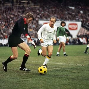 Sepp Maier gathers the ball at Euro 72