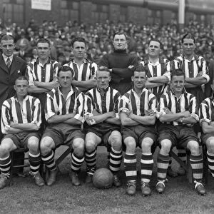 Southampton Team Group 1936 / 37