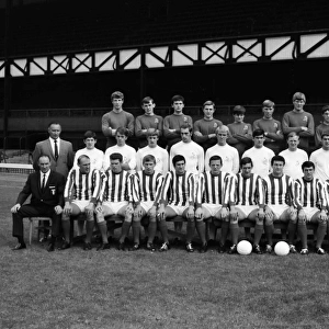 Sunderland Full Squad Team Group 1967 / 8