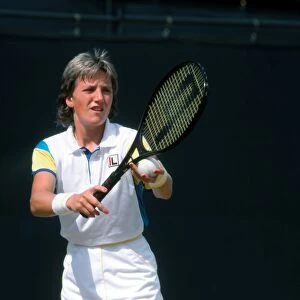 Tennis - Wimbledon Championships 1984. Anne Hobbs (GBR) prepares to serve