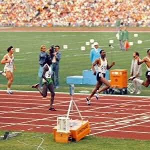 Vince Matthews win the 400m at the 1972 Munich Olympics