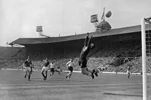 1958 FA Cup Final - Bolton Wanderers 2 Manchester United 0 Collection: 1958 FA Cup Final: Bolton 2 Man Utd 0