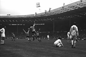 Images Dated 9th October 2009: 1973 FA Cup Final: Sunderland 1 Leeds Utd 0