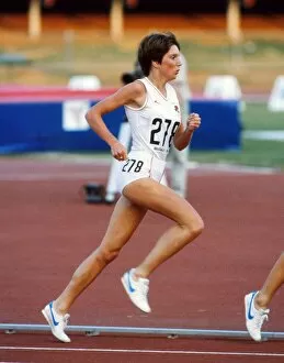 Images Dated 1st October 1982: 1982 Brisbane Commonwealth Games - Womens 3000m