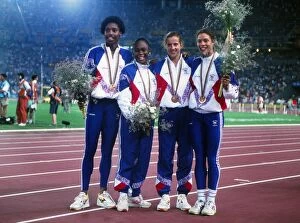 1992 Barcelona Olympics Collection: 1992 Barcelona Olympics: Womens 4x400m Relay