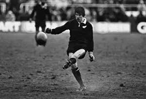 Allan Hewson kicks a penalty for the All Blacks against the British Lions in 1983