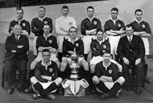 Images Dated 19th October 2006: Arsenal - 1930 FA Cup Winners