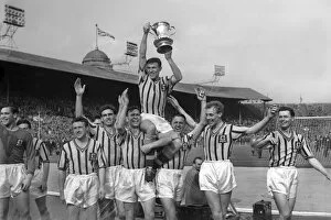 1957 FA Cup Final - Aston Villa 2 Manchester United 1 Collection: Aston Villa - 1957 FA Cup Winners
