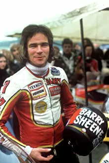 Images Dated 14th April 2010: Barry Sheene at Brands Hatch in 1976
