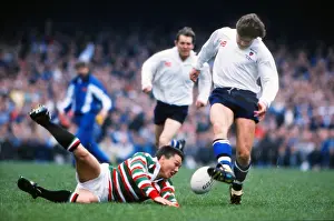 Baths Simon Halliday and Leicesters Rory Underwood - 1989 Pilkington Cup Final
