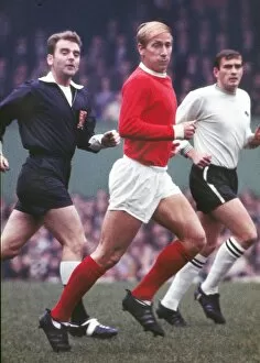Images Dated 12th April 2013: Bobby Charlton - Manchester United