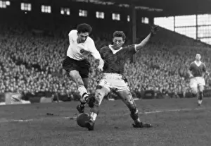Boltons Freddie Hill and Evertons Brian Harris clash in 1958