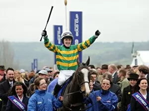 Images Dated 16th March 2012: Cheltenham Festival: Day Four