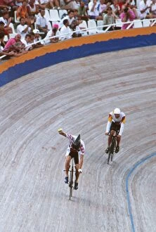 1992 Barcelona Olympics Collection: Chris Boardman captures Jens Lehmann - 1992 Barcelona Olympics - Mens Cycling