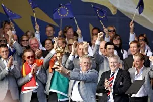 Images Dated 4th October 2010: Colin Montgomerie lifts the trophy - 2010 Ryder Cup