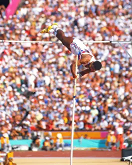 Daley Thompson in the decathlon pole vault at the 1984 Los Angeles Olympics