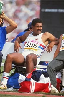 1984 Los Angeles Olympics Collection: Daley Thompson relaxes on the way to gold at the 1984 Olympics
