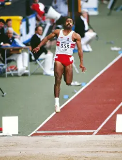 Daley Thompson on the way to winning gold at the 1986 Edinburgh Commonwealth Games