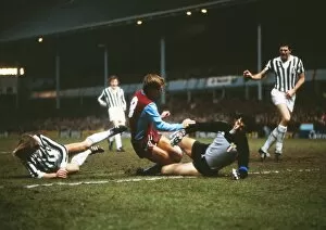 Images Dated 2nd March 1983: EC QF1: Villa 1 Juventus 2