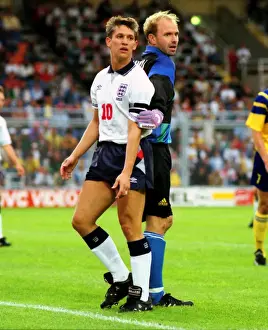 England captain Gary Lineker and Sweden goalkeeper Thomas Ravelli - Euro 92