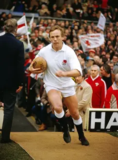 Rugby Prints: England captain Peter Wheeler runs out against Wales - 1984 Five Nations