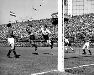 Images Dated 20th June 2012: England face Italy in Florence in 1952 +