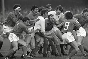 Images Dated 19th February 2009: England take on France in the 1975 Five Nations