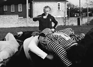 Images Dated 25th March 2011: England rugby coach John Elders trains with the team in 1973