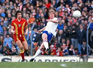 Englands Brian Greenhoff and Wales Nick Deacy - 1978 Home Championship
