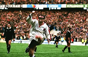 Englands Brian Moore celebrates victory over the All Blacks in 1993
