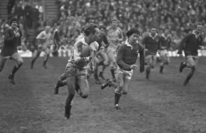 Images Dated 16th February 1980: Englands Clive Woodward runs against Wales - 1980 Five Nations