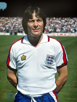 Images Dated 30th September 2010: Englands Stuart Pearson - 1976 British Home Championship