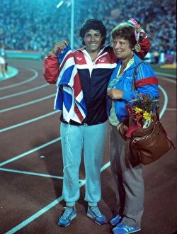 Images Dated 31st March 2011: Fatima Whitbread celebrates her bronze medal with her mother - 1984 Los Angeles Olympics