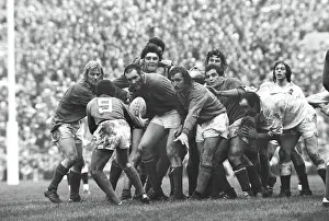 Frances Armand Vaquerin gets the ball back to Richard Astre - 1975 Five Nations