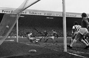 Images Dated 24th April 1971: Frank McLintock scores for Arsenal in 1971