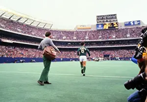 Franz Beckenbauer runs out at Giants Stadium for Peles farewell game