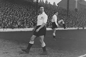 Images Dated 10th August 2010: Fulhams George Cohen in 1958