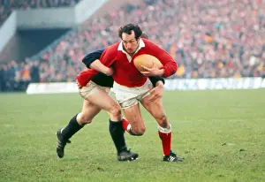 Gareth Edwards takes on Scotland - 1977 Five Nations (landscape)