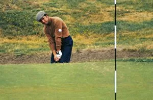 Images Dated 1st June 2011: Gary Player chips to the green during the 1974 Open