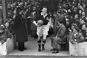Images Dated 22nd December 2009: George Young leads out the Scottish League in 1950