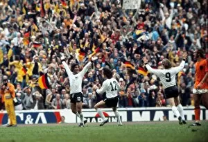 Images Dated 17th April 2012: Gerd Muller celebrates scoring the winning goal in the 1974 World Cup Final