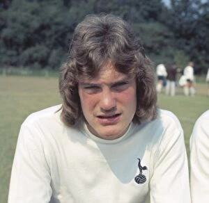 Images Dated 29th March 2010: Glenn Hoddle in 1974
