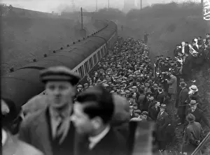 Supporters Prints: Hawthorns Halt station is opened on Christmas Day 1931 for the WBA-Birmingham football match