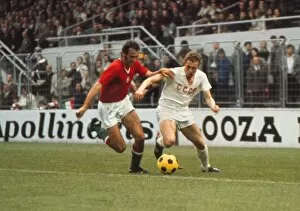 Euro 1972 Collection: Hungarys Tibord Fabian and the Soviet Unions Vladimir Onishchenko at Euro 72