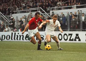 Hungarys Tibord Fabian and the Soviet Unions Vladimir Onishchenko at Euro 72