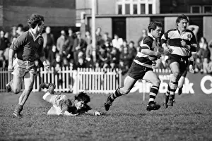 Huw Davies makes a break for the Barbarians during the 1982 Mobbs Memorial Match