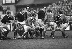 Images Dated 13th March 2009: Irelands Stewart McKinney on the ball against Scotland - 1978 Five Nations