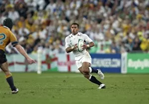 2003 Rugby World Cup Final Collection: Jason Robinson on the run during the 2003 World Cup Final