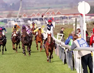 Jason Titley on Royal Athlete wins the 1995 Grand National