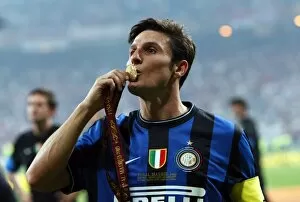 Images Dated 21st April 2010: Javier Zanetti - Inter Milan